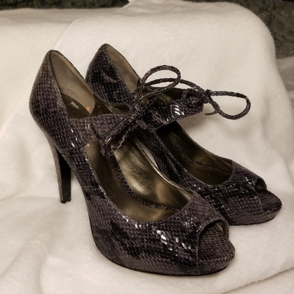 Nine West Papoose peep toe snakeskin look stiletto